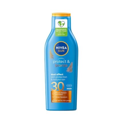 Nivea SUN Protect & Bronze losion SPF 30 pruža pouzdanu zaštitu i podržava prirodan proces tamnjenja kože za prelep i dugotrajan ten.